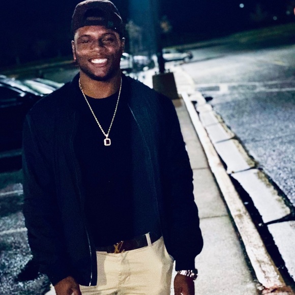 Meet your Posher, Stephen - Picture 1 of 3